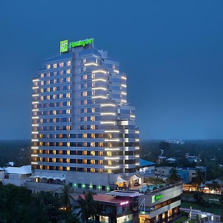 Holiday Inn Cochin, An Ihg Hotel Kochi Esterno foto